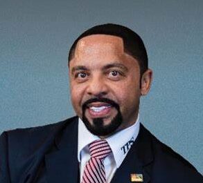 Romules Durant headshot e1741024422319 jpeg