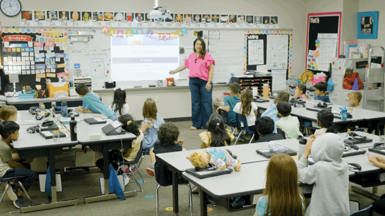 Plano Success Story Gold Master V6 00 04 06 01 Still003